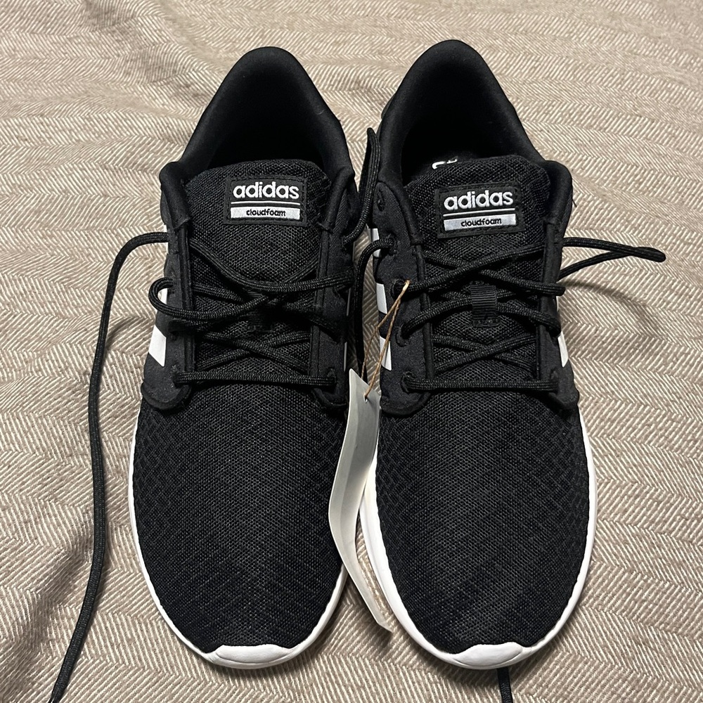 NWT Adidas Cloudfoam Comfort Sneakers; QT Racers; Black & White Carbon; NWB - Picture 3 of 7